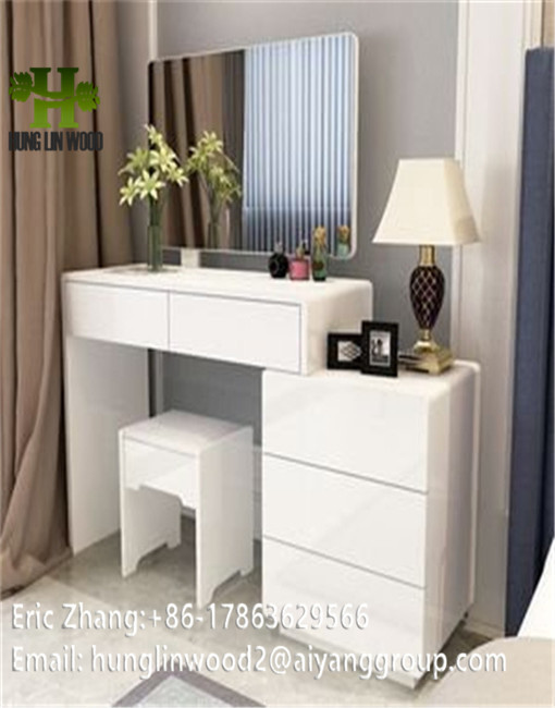 White Color Corner One Drawer Dressing Table with Stool and Mirror